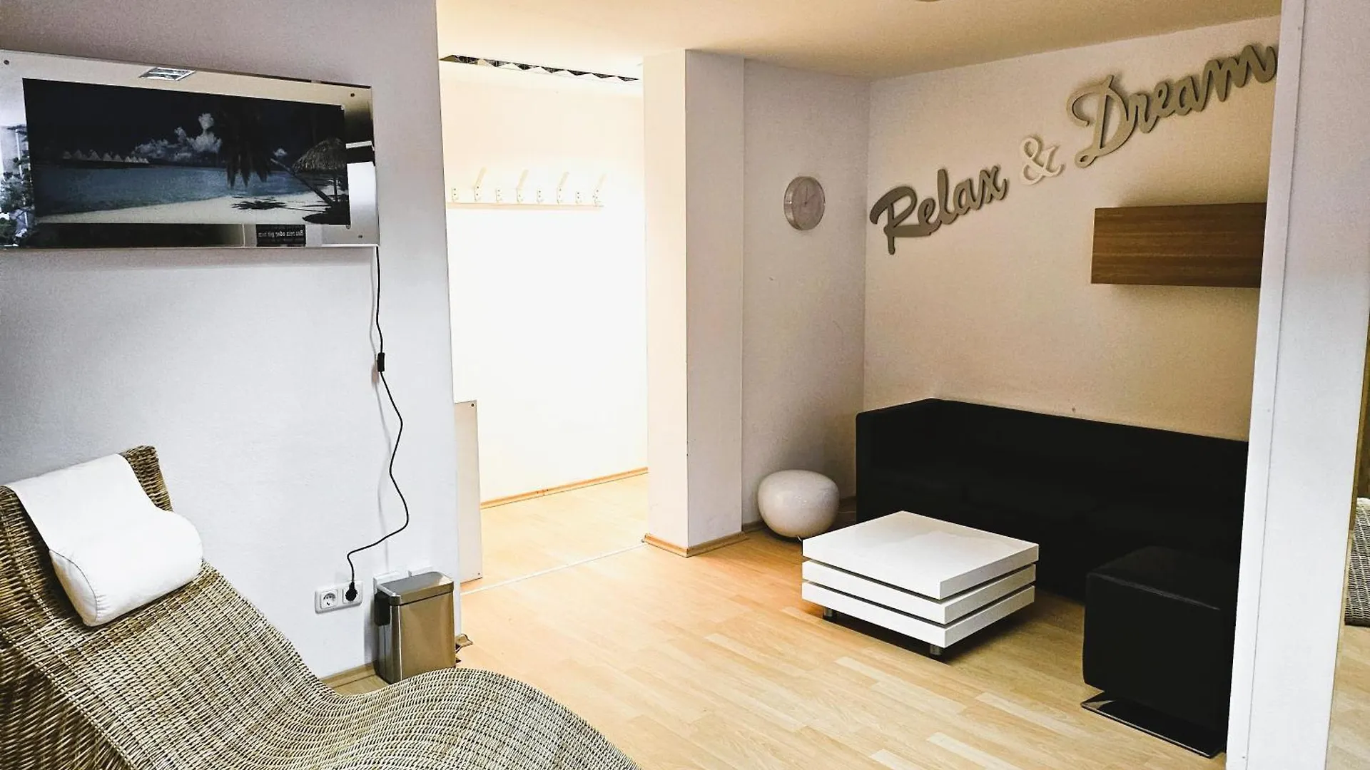 *** Aparthotel Das Nest Boardinghouse Hamburg Niendorf Germania